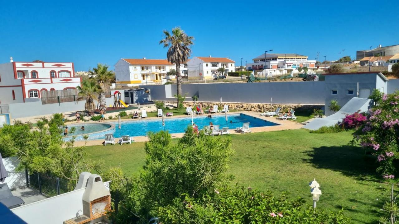 Enjoy Pool, Beach And More At This Nice Apartment Only 3 Minutes From Mareta'S Beach Sagres Ngoại thất bức ảnh